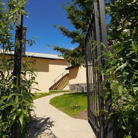 Terra Apart Hotel El Calafate Exterior photo